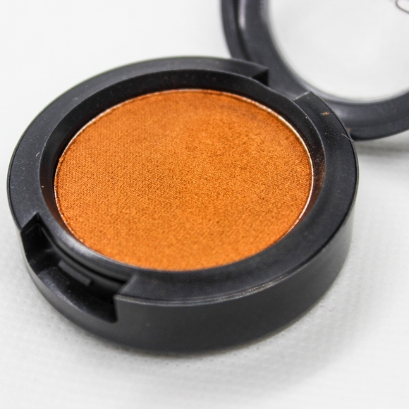 Mac cosmetics bnib Paparazz-Shee mega metal eye shadow. New box - Picture 3 of 4